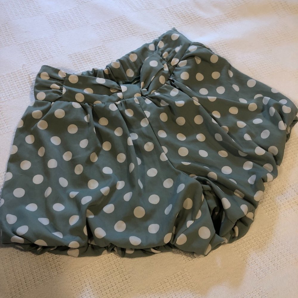 Wallamanda Pull On Shorts Pockets XS Green Polka Dot Silky Elastic lag Puff B88